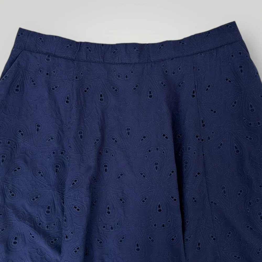 Torrid Skirt Womens 3 3X Blue Embroidered Eyelet Lace Long Flare Lined Boho Full